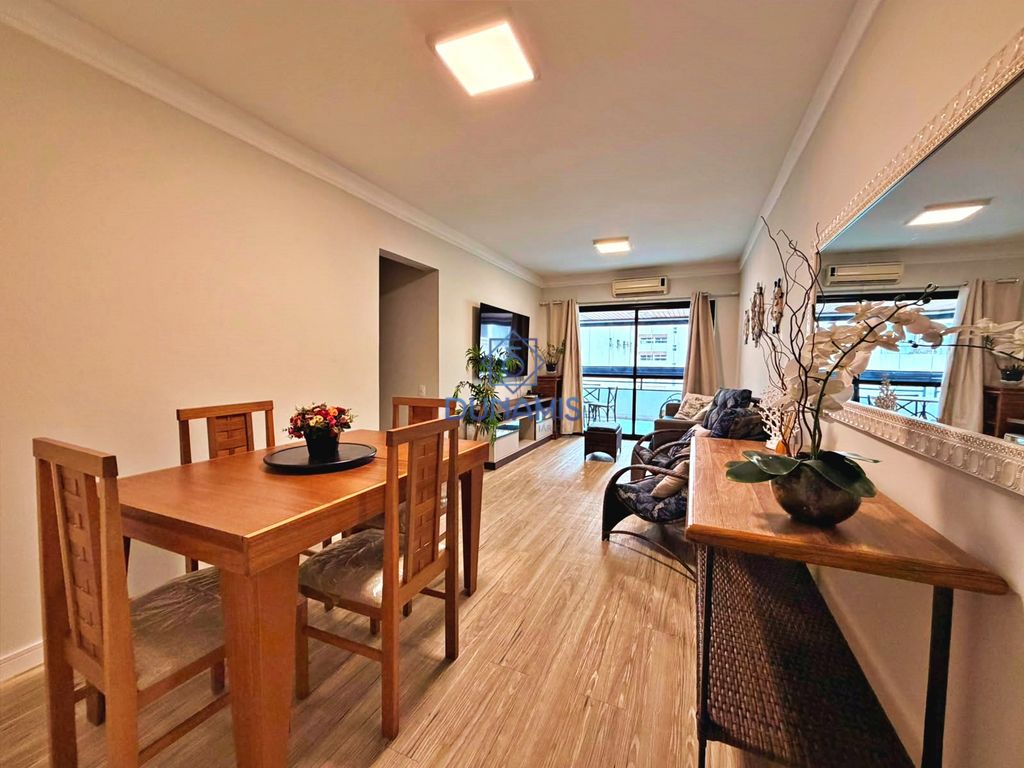 APARTAMENTO AMPLO, 03 DORMITÓRIOS, SACADA E VAGA DE GARAGEM em Pitangueiras, Guarujá — foto 2