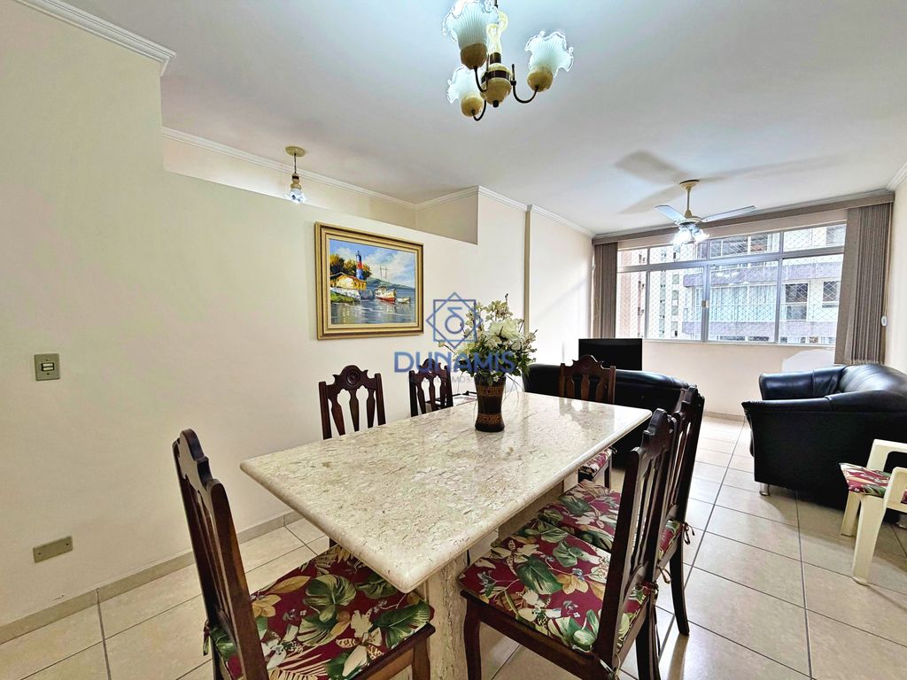 APARTAMENTO CONSERVADO A UMA QUADRA DA AVENIDA PUGLISI COM 3 QUARTOS E VAGA em Pitangueiras, Guarujá — foto 2