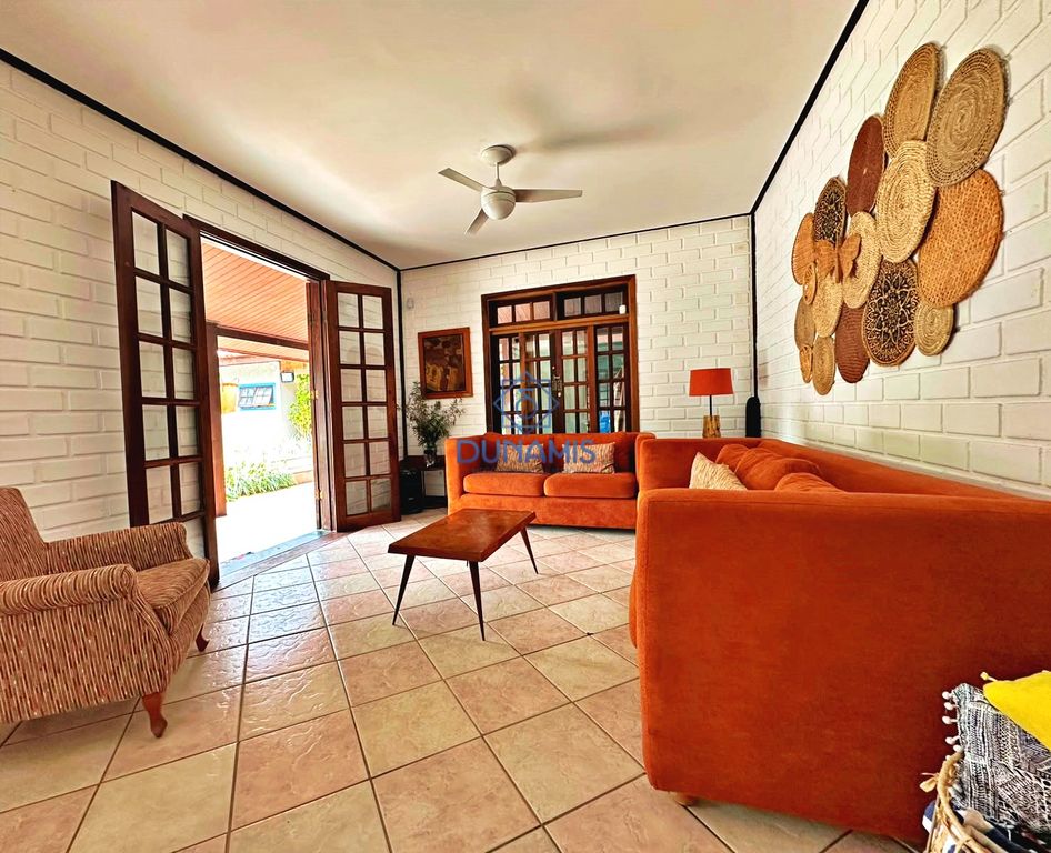 *** CASA ESPETACULAR À UMA QUADRA DA PRAIA DA ENSEADA -  6 SUITES - 650 METROS * em Enseada, Guarujá — foto 32