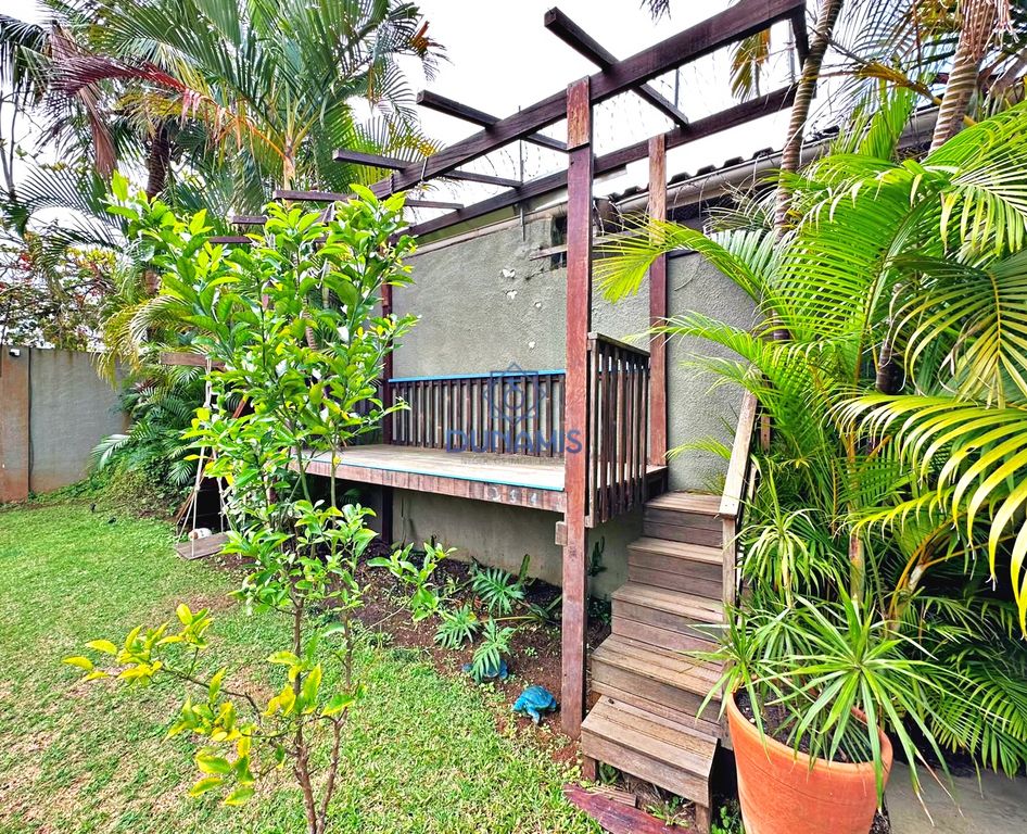*** CASA ESPETACULAR À UMA QUADRA DA PRAIA DA ENSEADA -  6 SUITES - 650 METROS * em Enseada, Guarujá — foto 12