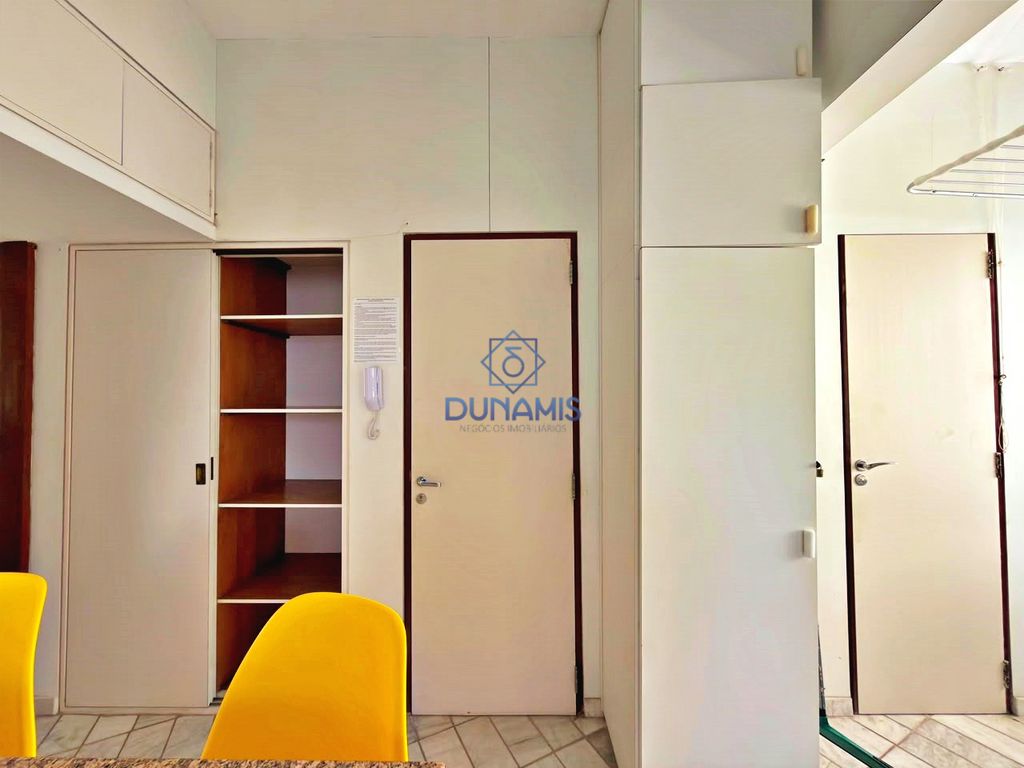 APARTAMENTO NA QUADRA DA PRAIA DE PITANGUEIRAS - REGIÃO CENTRAL - COM VISTA em Pitangueiras, Guarujá — foto 35