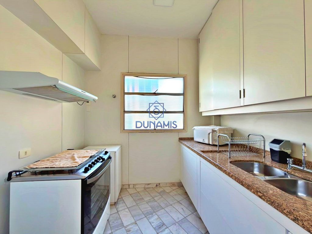 APARTAMENTO NA QUADRA DA PRAIA DE PITANGUEIRAS - REGIÃO CENTRAL - COM VISTA em Pitangueiras, Guarujá — foto 34