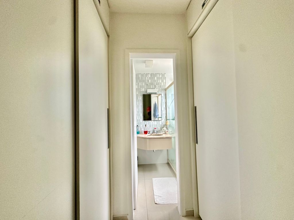 APARTAMENTO TOTALMENTE REFORMADO À VENDA NA PRAIA DAS ASTÚRIAS -FRENTE TOTAL MAR em Jardim Astúrias, Guarujá — foto 30