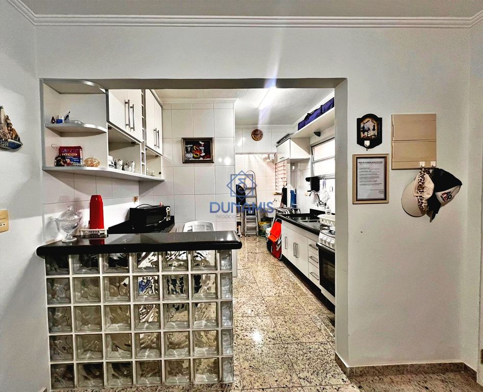 APARTAMENTO À VENDA REFORMADO À UMA QUADRA DA PRAIA DA ENSEADA COM LAZER em Enseada, Guarujá — foto 7