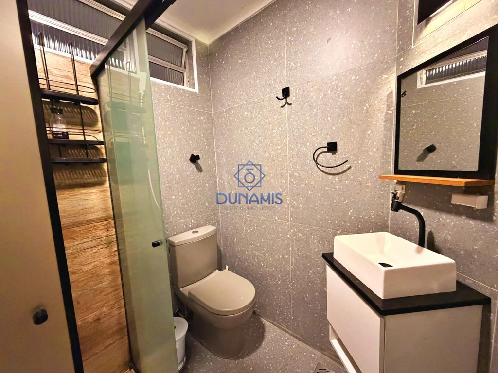 APARTAMENTO REFORMADO COM VISTA PARA O MAR - REGIÃO DO RESTAURANTE AVELINOS em Pitangueiras, Guarujá — foto 16