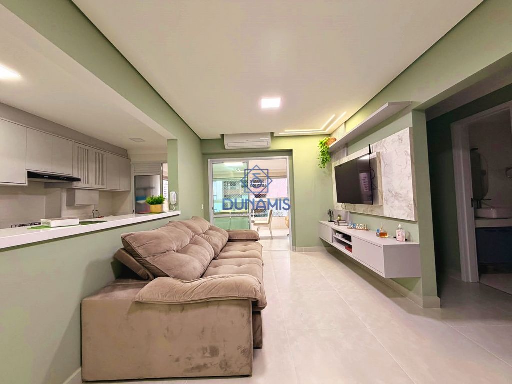 APARTAMENTO TOTALMENTE REFORMADO À VENDA NA REGIÃO CENTRAL DA PRAIA DAS ASTÚRIAS em Jardim Astúrias, Guarujá — foto 2