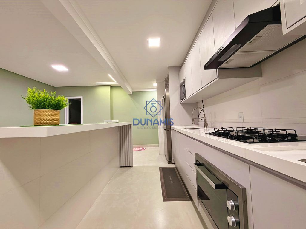 APARTAMENTO TOTALMENTE REFORMADO À VENDA NA REGIÃO CENTRAL DA PRAIA DAS ASTÚRIAS em Jardim Astúrias, Guarujá — foto 8