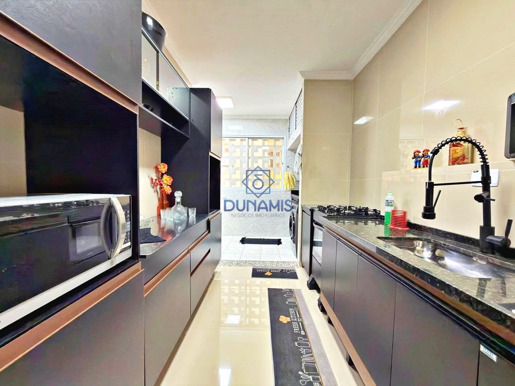 APARTAMENTO REFORMADO COM VAGA DE GARAGEM A DUAS QUADRAS DA PRAIA DA PITANGUEIRA em Pitangueiras, Guarujá — foto 29
