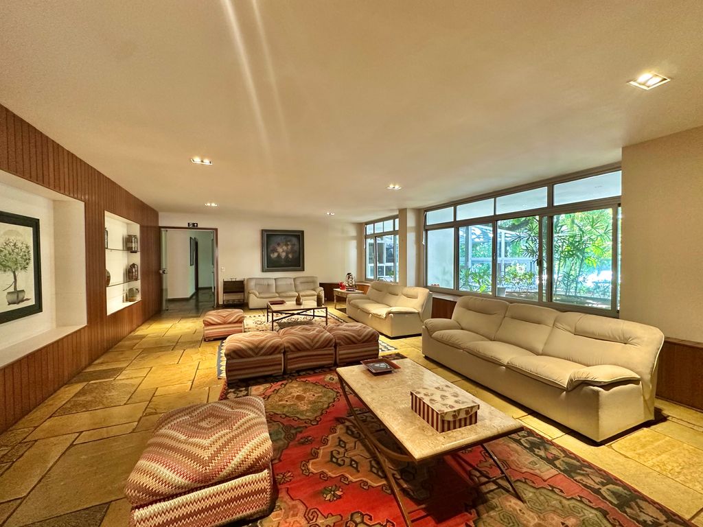 LINDO APARTAMENTO REFORMADO  À VENDA NA PRAIA DAS PITANGUEIRAS em Pitangueiras, Guarujá — foto 75