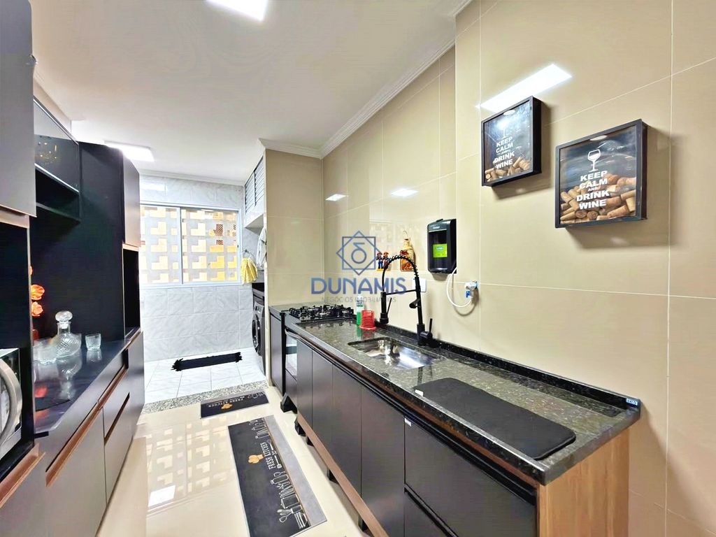 APARTAMENTO REFORMADO COM VAGA DE GARAGEM A DUAS QUADRAS DA PRAIA DA PITANGUEIRA em Pitangueiras, Guarujá — foto 27