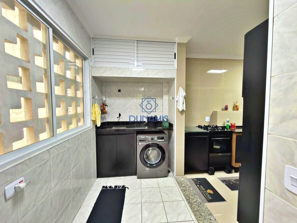 APARTAMENTO REFORMADO COM VAGA DE GARAGEM A DUAS QUADRAS DA PRAIA DA PITANGUEIRA em Pitangueiras, Guarujá — foto 31