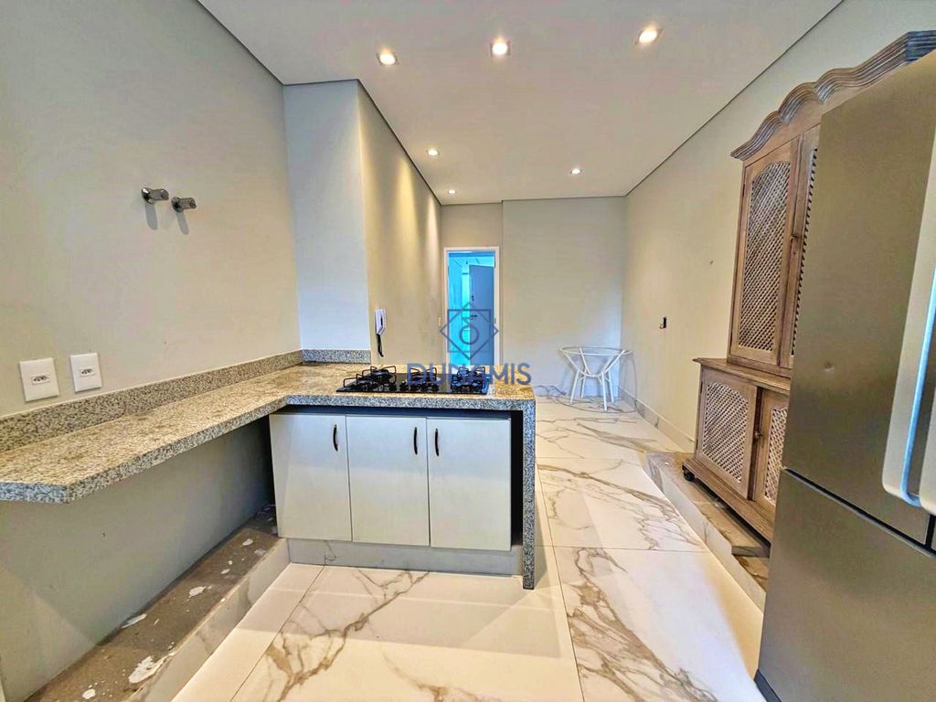 FRENTE MAR - EXCELENTE APARTAMENTO À VENDA NA REGIÃO NOBRE DE PITANGUEIRAS em Pitangueiras, Guarujá — foto 23