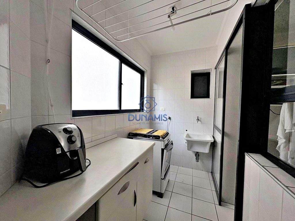 APARTAMENTO AMPLO, 03 DORMITÓRIOS, SACADA E VAGA DE GARAGEM em Pitangueiras, Guarujá — foto 28