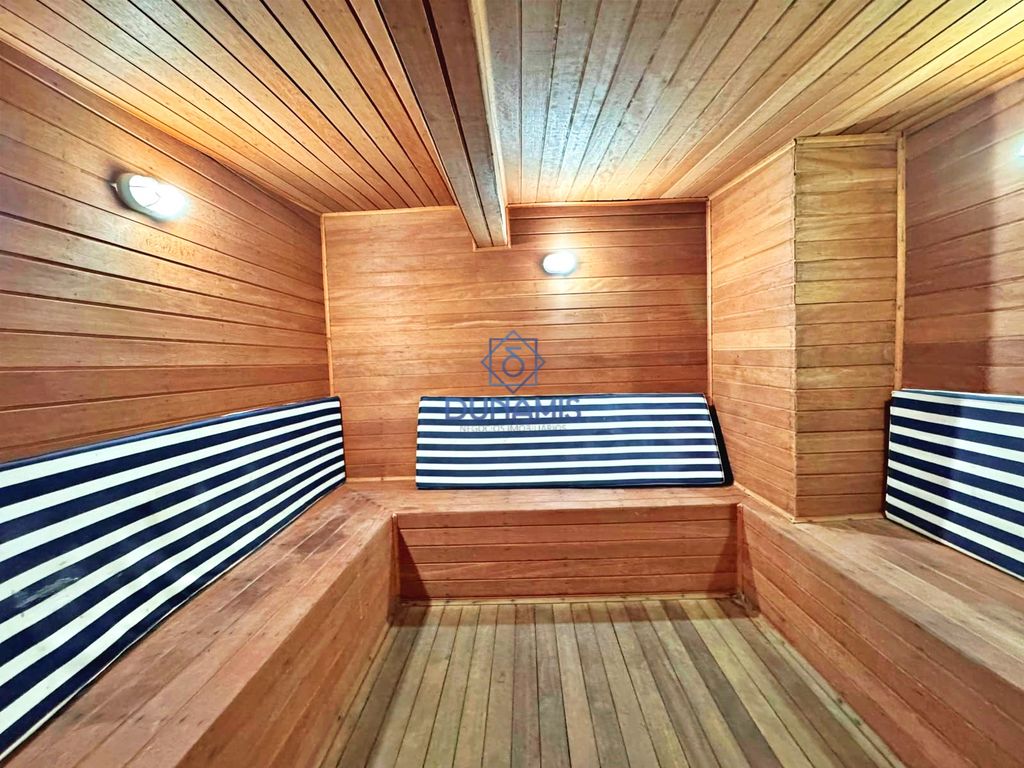 APARTAMENTO  TOTALMENTE REFORMADO - A VENDA NA PRAIA DAS ASTÚRIAS COM  LAZER em Jardim Astúrias, Guarujá — foto 50