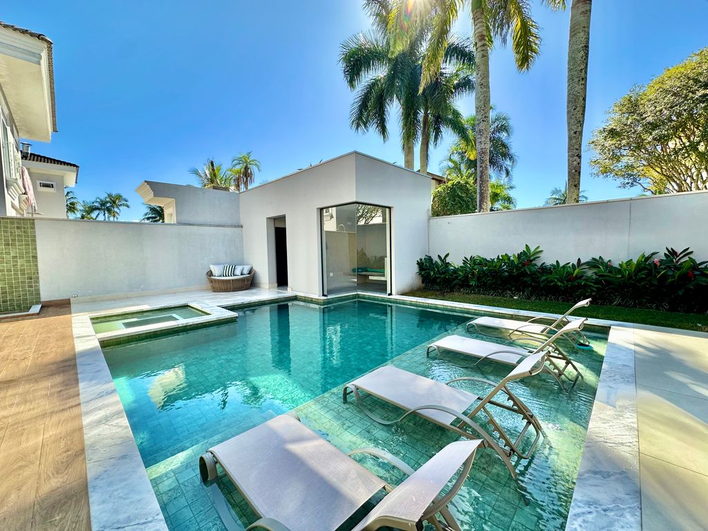 Casa Alto Padrão Novíssima e Moderna no condomínio Jardim Acapulco Guarujá em Jardim Acapulco, Guarujá — foto 23