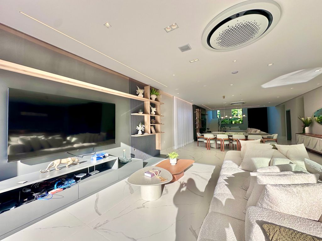 Casa Alto Padrão Novíssima e Moderna no condomínio Jardim Acapulco Guarujá em Jardim Acapulco, Guarujá — foto 2