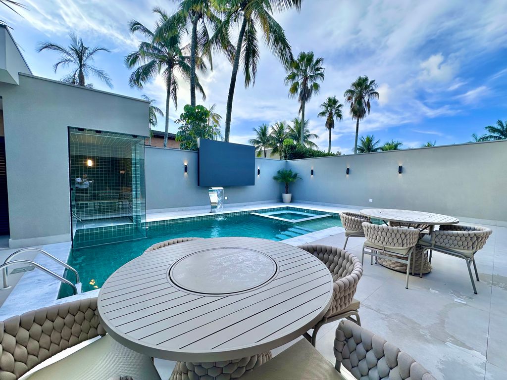 Casa Alto Padrão Novíssima e Moderna no condomínio Jardim Acapulco Guarujá em Jardim Acapulco, Guarujá — foto 3