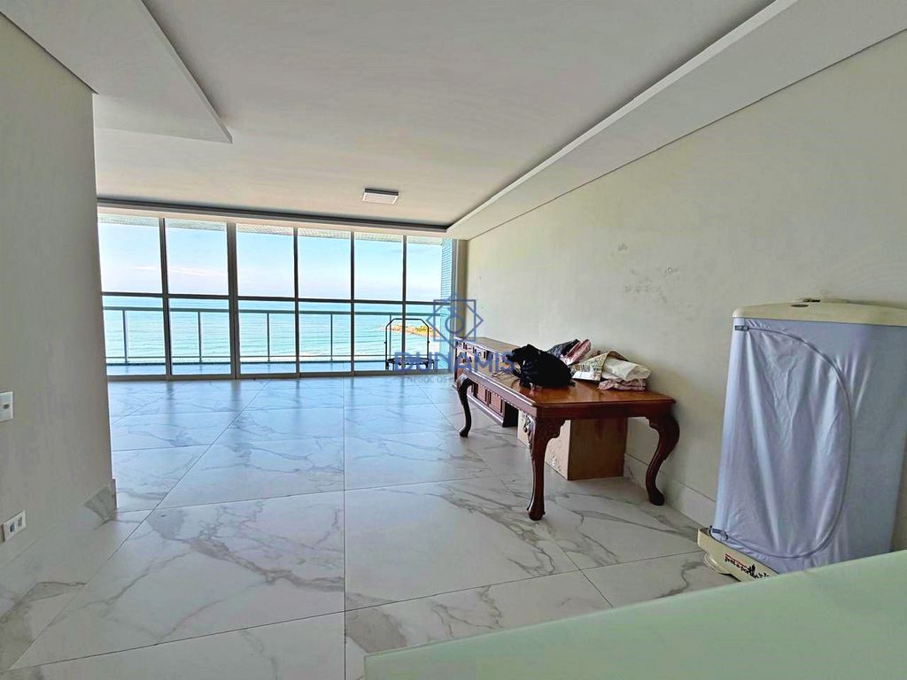 FRENTE MAR - EXCELENTE APARTAMENTO À VENDA NA REGIÃO NOBRE DE PITANGUEIRAS em Pitangueiras, Guarujá — foto 2