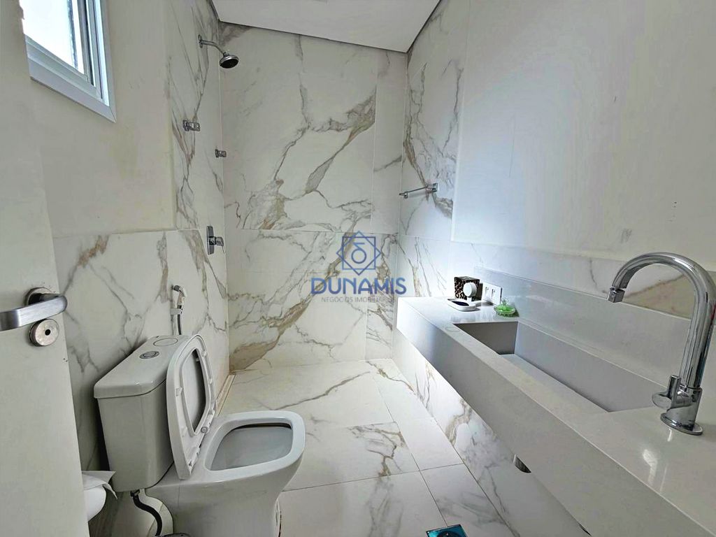 FRENTE MAR - EXCELENTE APARTAMENTO À VENDA NA REGIÃO NOBRE DE PITANGUEIRAS em Pitangueiras, Guarujá — foto 21