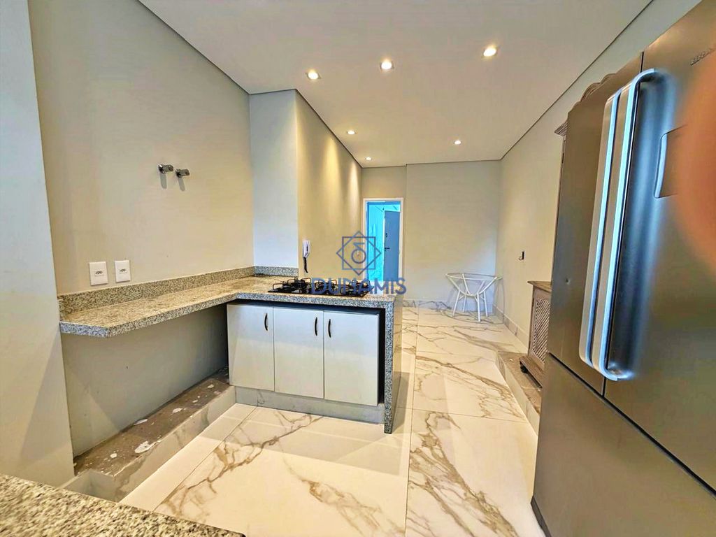 FRENTE MAR - EXCELENTE APARTAMENTO À VENDA NA REGIÃO NOBRE DE PITANGUEIRAS em Pitangueiras, Guarujá — foto 24