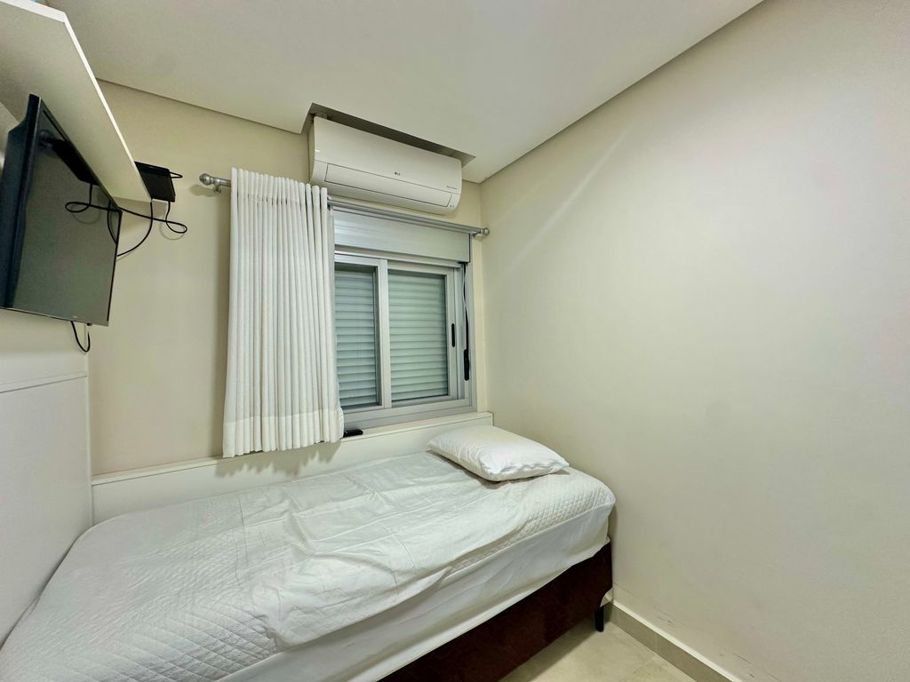 LINDO APARTAMENTO REFORMADO  À VENDA NA PRAIA DAS PITANGUEIRAS em Pitangueiras, Guarujá — foto 59