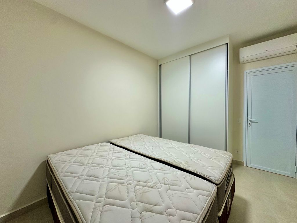 LINDO APARTAMENTO REFORMADO  À VENDA NA PRAIA DAS PITANGUEIRAS em Pitangueiras, Guarujá — foto 49