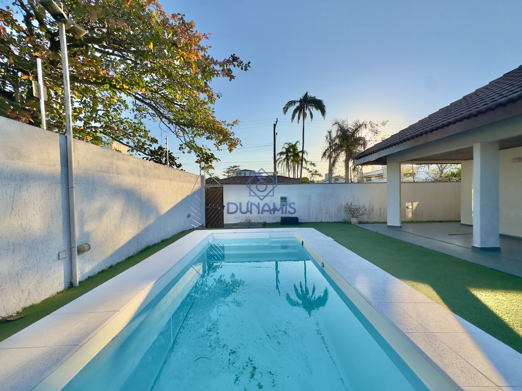 CASA À VENDA A UMA QUADRA DA PRAIA DA ENSEADA em Enseada, Guarujá — foto 3