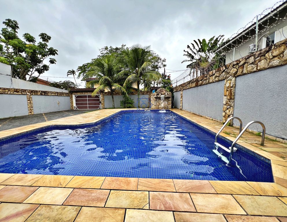 *Excelente Casa na Enseada com Piscina e 6 Dormitórios - 08 vagas de garagem* em Enseada, Guarujá — foto 6
