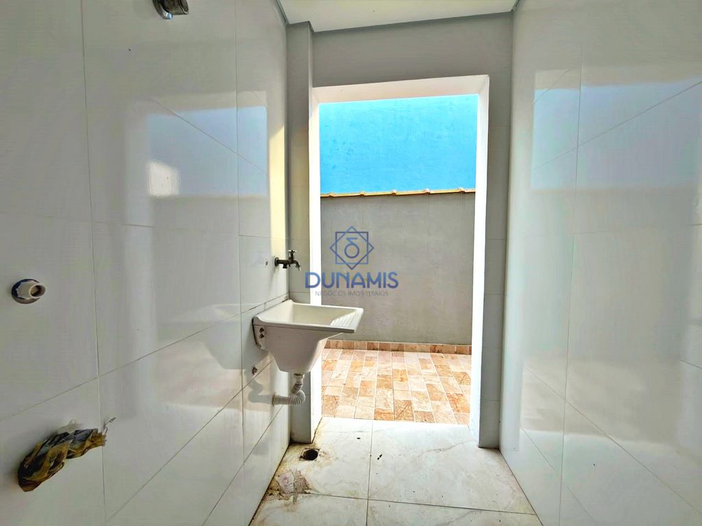 CASA SOBREPOSTA BAIXA A VENDA NO BAIRRO SANTA ROSA em Vila Santa Rosa, Guarujá — foto 35