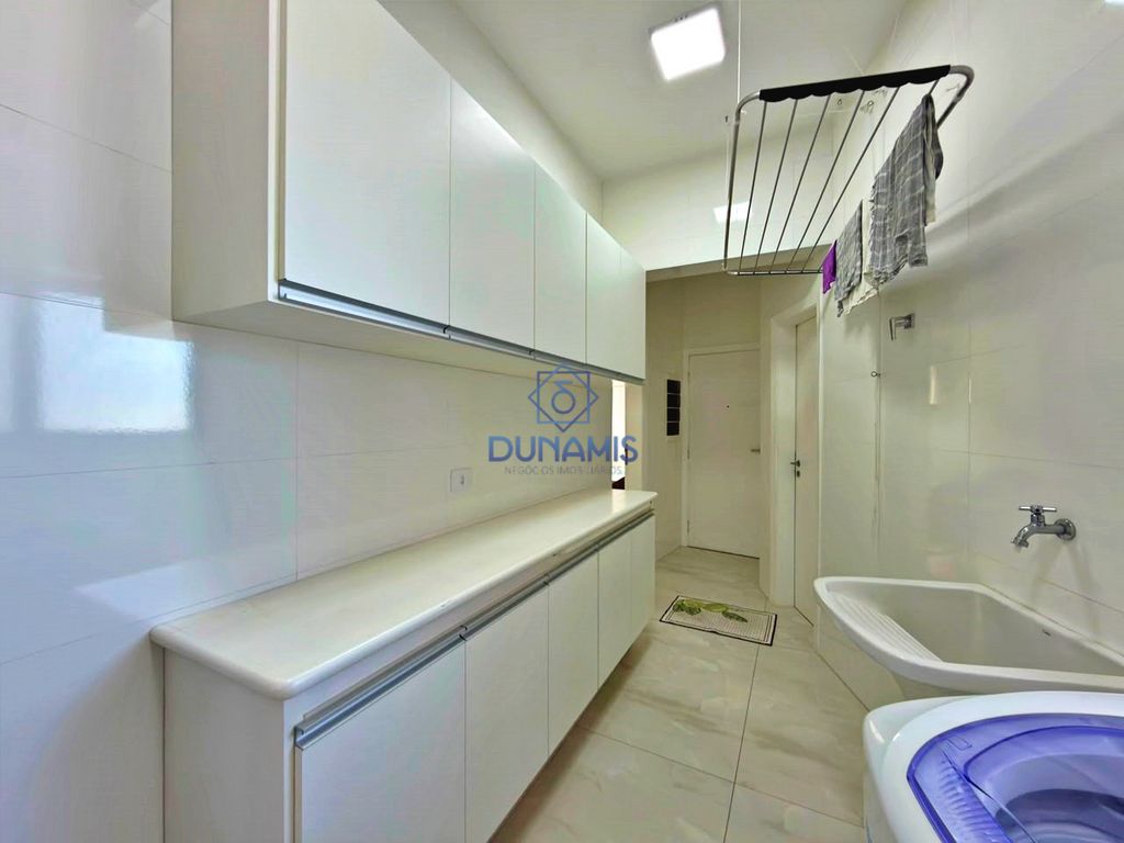 APARTAMENTO REFORMADO FRENTE MAR - COM VISTA - 2 VAGAS - LAZER COMPLETO em Jardim Astúrias, Guarujá — foto 42