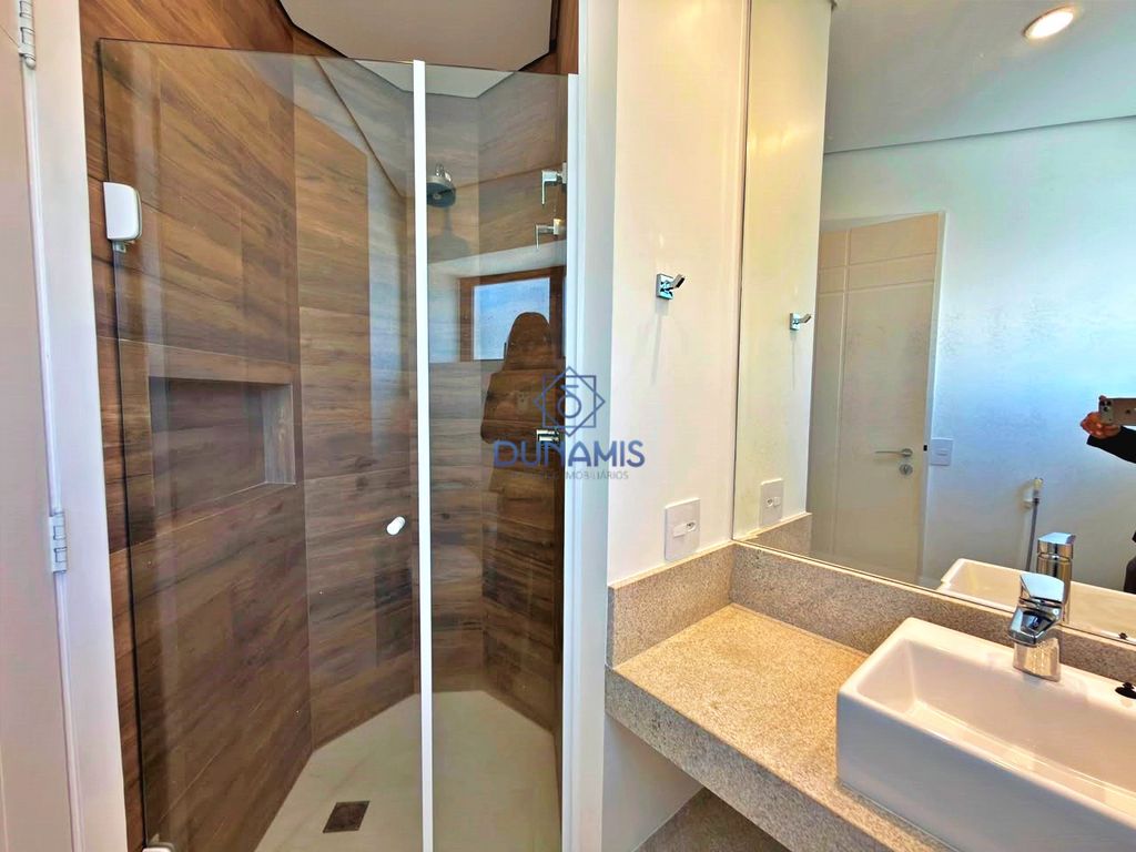 APARTAMENTO REFORMADO FRENTE MAR - COM VISTA - 2 VAGAS - LAZER COMPLETO em Jardim Astúrias, Guarujá — foto 29