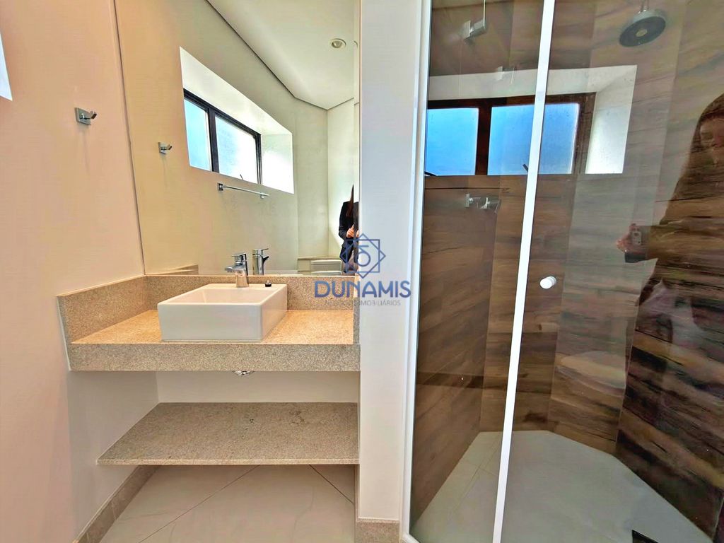 APARTAMENTO REFORMADO FRENTE MAR - COM VISTA - 2 VAGAS - LAZER COMPLETO em Jardim Astúrias, Guarujá — foto 30