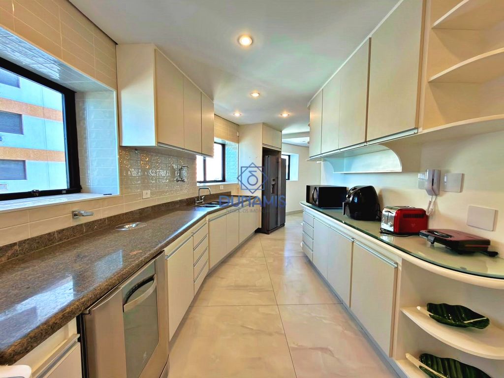 APARTAMENTO REFORMADO FRENTE MAR - COM VISTA - 2 VAGAS - LAZER COMPLETO em Jardim Astúrias, Guarujá — foto 34