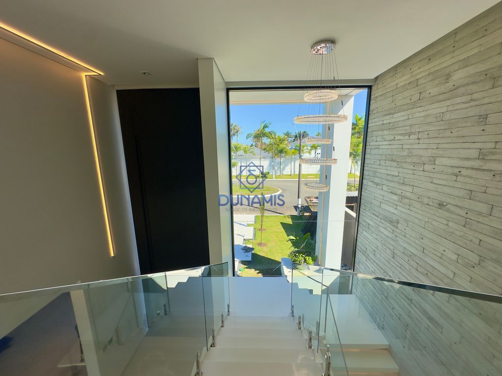 Belíssima Casa à venda no Guarujá - Condomínio Jardim Acapulco. em Jardim Acapulco, Guarujá — foto 28