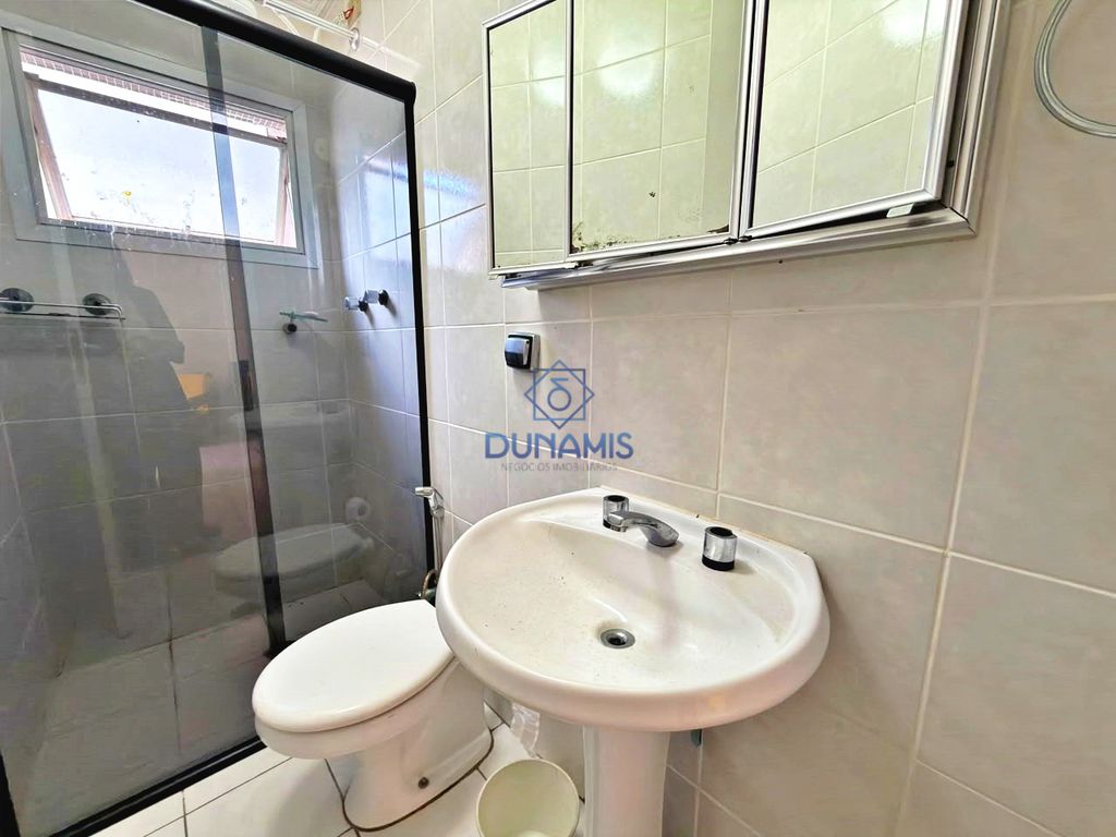 APARTAMENTO CONSERVADO COM UMA VISTA PANORAMICA PARA AS ARVORES COM VAGA em Pitangueiras, Guarujá — foto 16