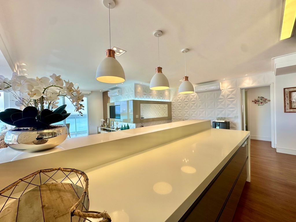 APARTAMENTO ALTO PADRÃO REFORMADO À VENDA NA PRAIA DAS ASTÚRIAS - LAZER COMPLETO em Jardim Astúrias, Guarujá — foto 12