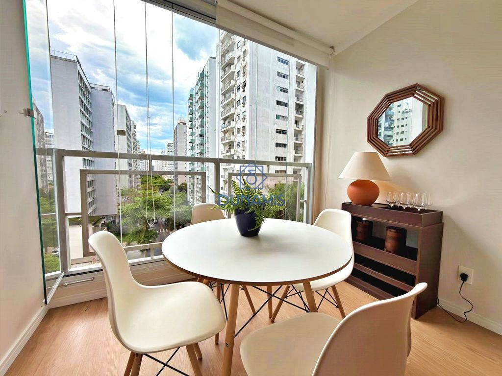 APARTAMENTO REFORMADO LINDISSIMO UMA VISTA PANORAMICA PARA AS ARVORES COM VAGA em Pitangueiras, Guarujá — foto 12