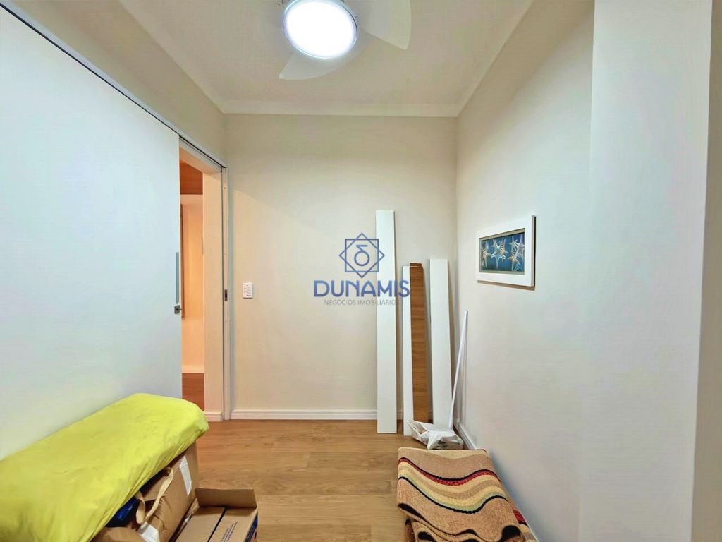 APARTAMENTO REFORMADO LINDISSIMO UMA VISTA PANORAMICA PARA AS ARVORES COM VAGA em Pitangueiras, Guarujá — foto 31