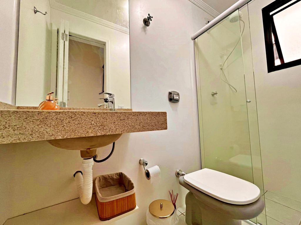 APARTAMENTO NA BARRA FUNDA - 01 QUADRA DA PRAIA PITANGUEIRAS - LAZER E 02 VAGAS em Pitangueiras, Guarujá — foto 37