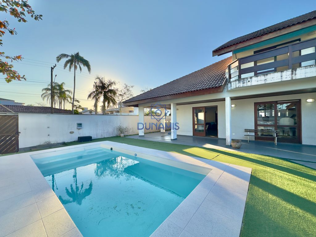 CASA À VENDA A UMA QUADRA DA PRAIA DA ENSEADA em Enseada, Guarujá — foto 4