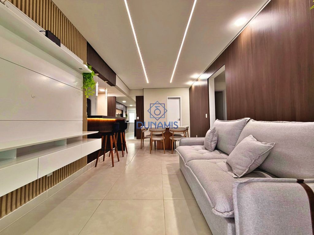 APARTAMENTO REFORMADO - VARANDA GOURMET - REGIÃO CENTRAL DA PRAIA DAS ASTÚRIAS em Jardim Astúrias, Guarujá — foto 4