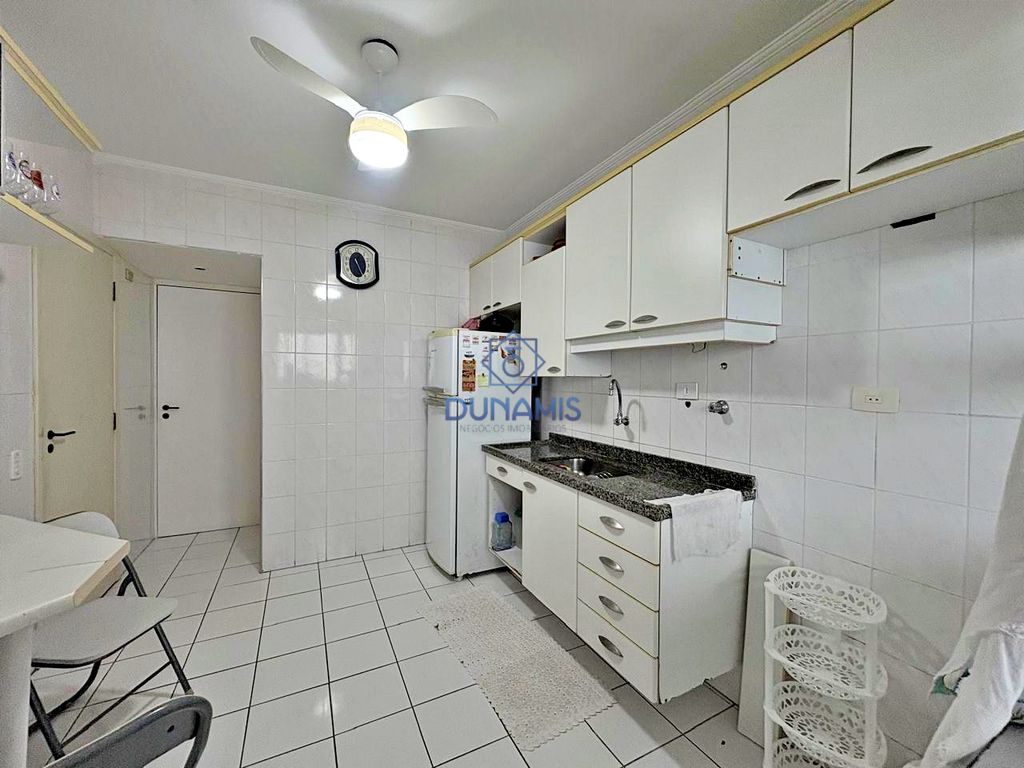 APARTAMENTO AMPLO, 03 DORMITÓRIOS, SACADA E VAGA DE GARAGEM em Pitangueiras, Guarujá — foto 27