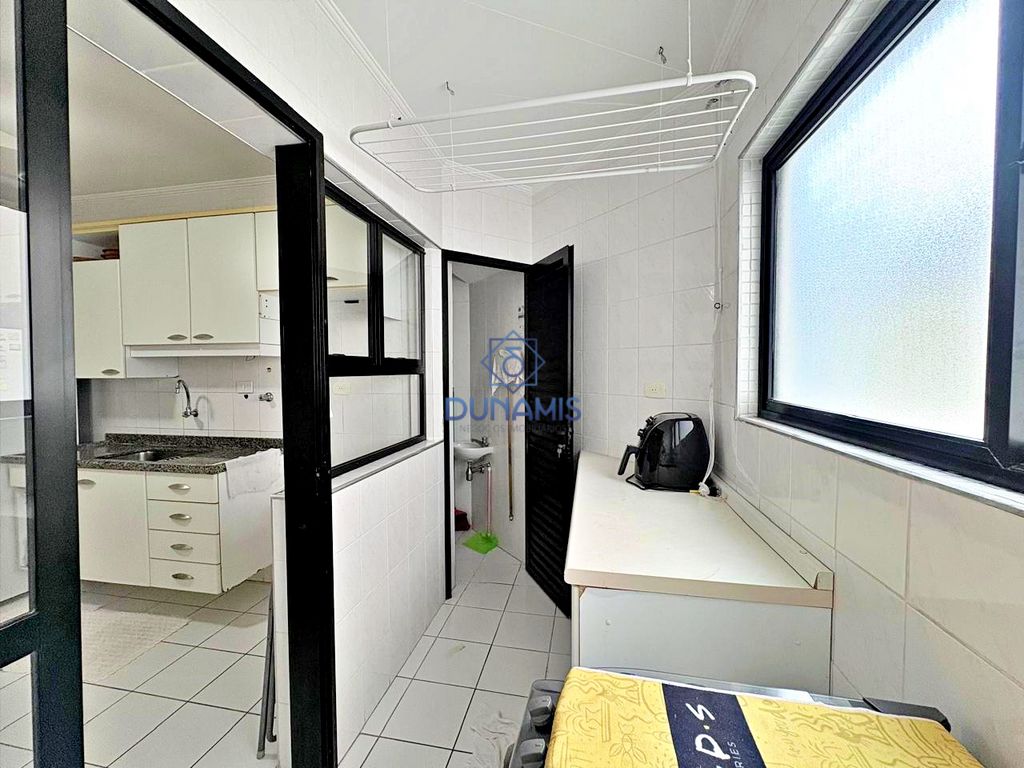 APARTAMENTO AMPLO, 03 DORMITÓRIOS, SACADA E VAGA DE GARAGEM em Pitangueiras, Guarujá — foto 29