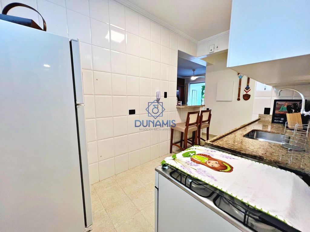 APARTAMENTO À VENDA NA PRAIA DAS PITANGUEIRAS - REGIÃO CENTRAL - COM SACADA em Pitangueiras, Guarujá — foto 13