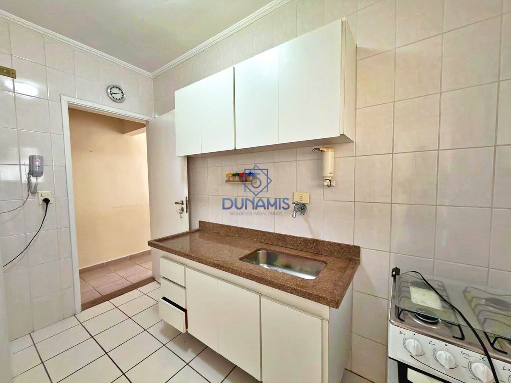 APARTAMENTO CONSERVADO COM UMA VISTA PANORAMICA PARA AS ARVORES COM VAGA em Pitangueiras, Guarujá — foto 24