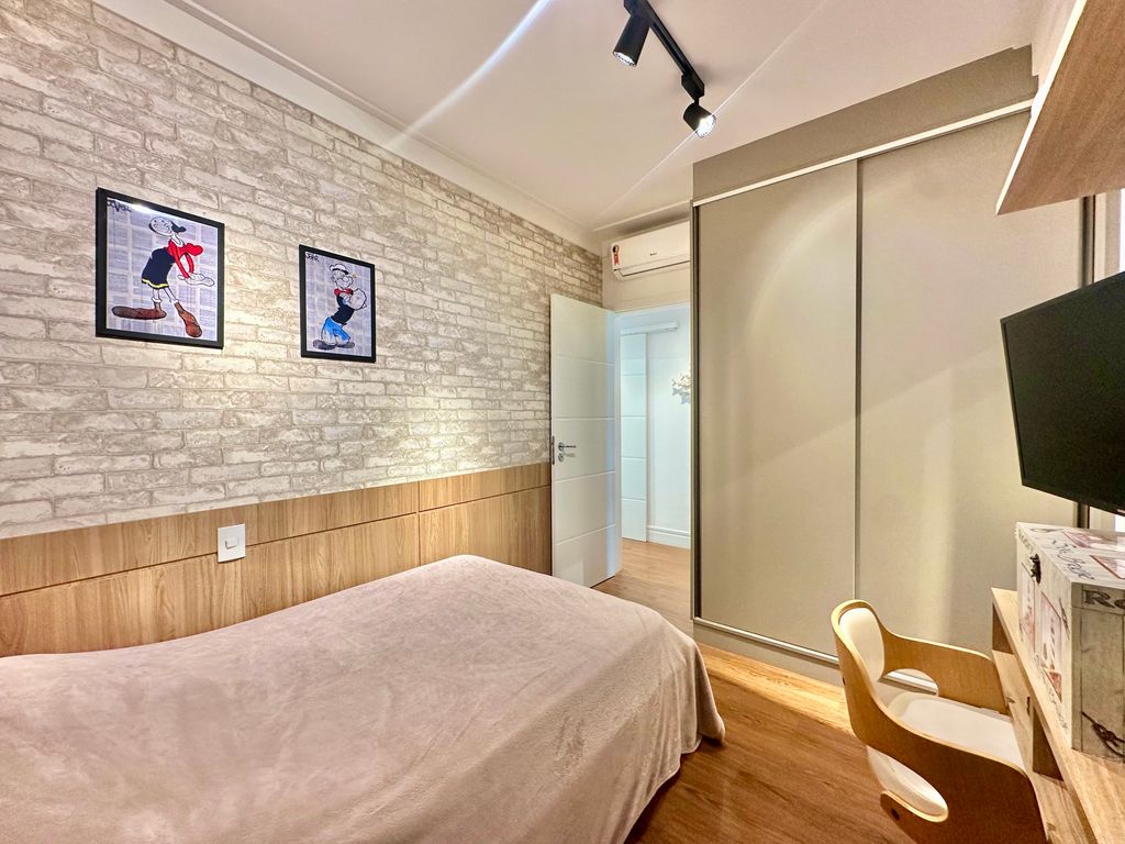 APARTAMENTO ALTO PADRÃO REFORMADO À VENDA NA PRAIA DAS ASTÚRIAS - LAZER COMPLETO em Jardim Astúrias, Guarujá — foto 27