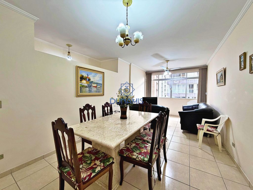 APARTAMENTO CONSERVADO A UMA QUADRA DA AVENIDA PUGLISI COM 3 QUARTOS E VAGA em Pitangueiras, Guarujá — foto 3