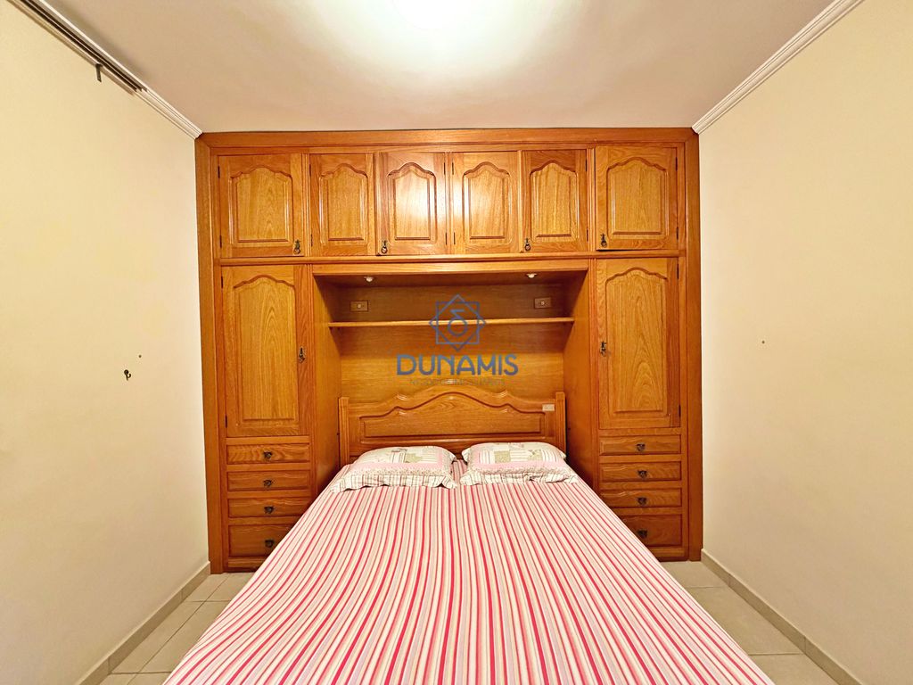APARTAMENTO CONSERVADO A UMA QUADRA DA AVENIDA PUGLISI COM 3 QUARTOS E VAGA em Pitangueiras, Guarujá — foto 12