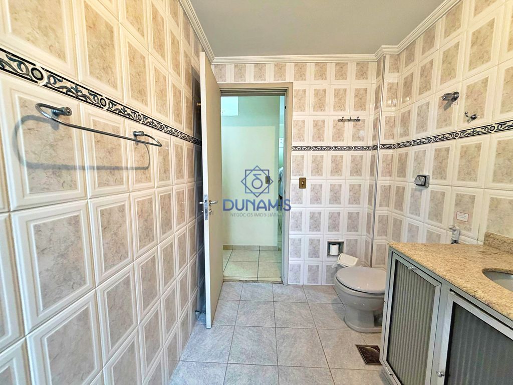 APARTAMENTO CONSERVADO A UMA QUADRA DA AVENIDA PUGLISI COM 3 QUARTOS E VAGA em Pitangueiras, Guarujá — foto 16