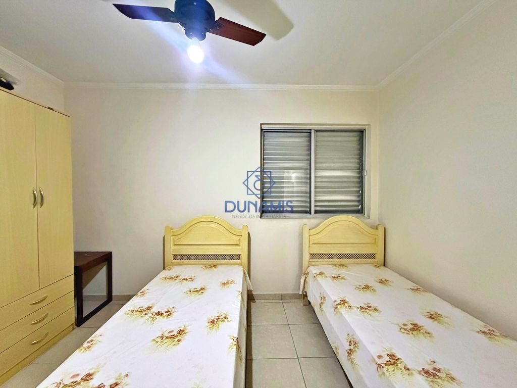 APARTAMENTO CONSERVADO A UMA QUADRA DA AVENIDA PUGLISI COM 3 QUARTOS E VAGA em Pitangueiras, Guarujá — foto 18